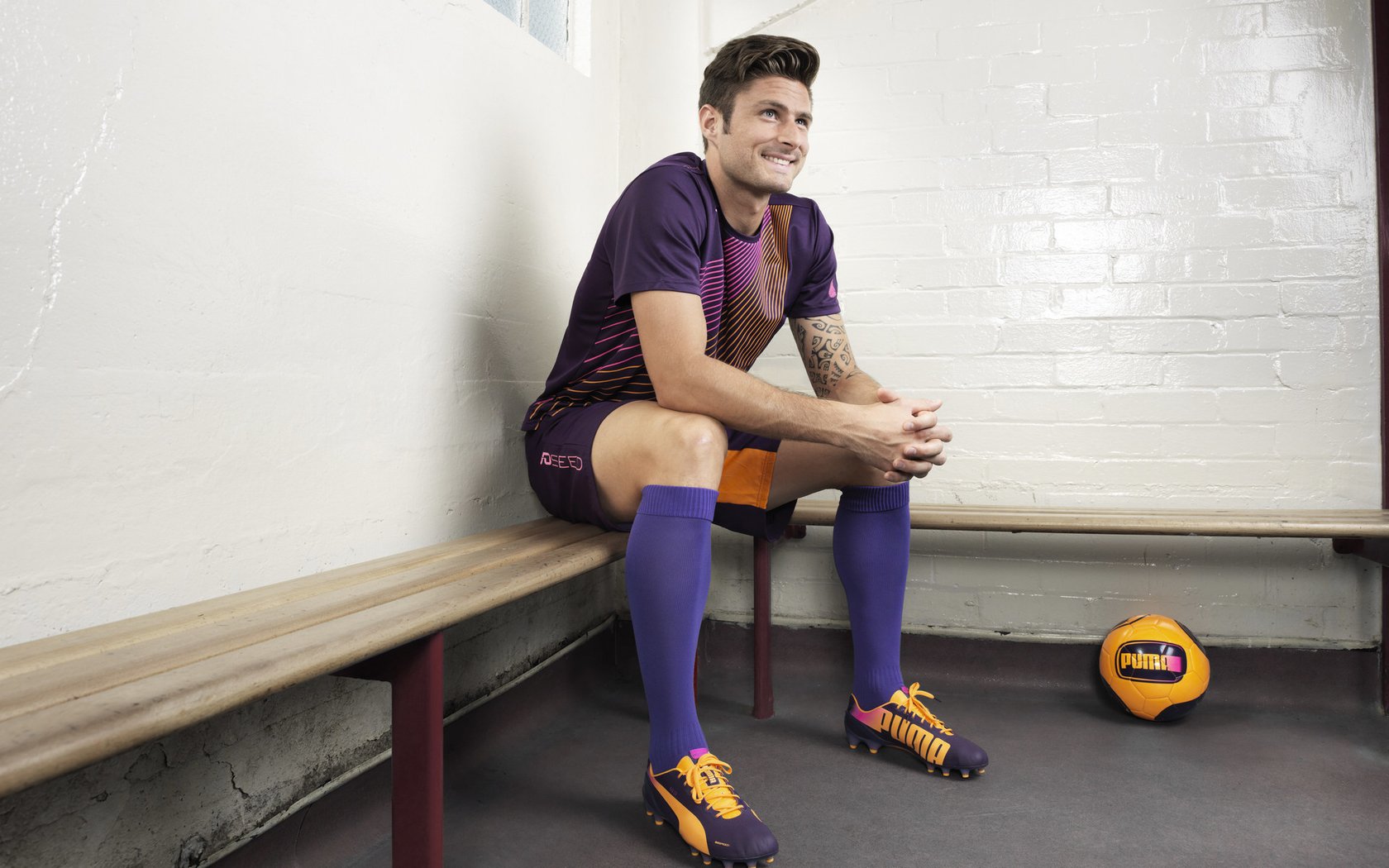 mk体育app-林丹现场讲解步伐技巧引热议，林丹教你